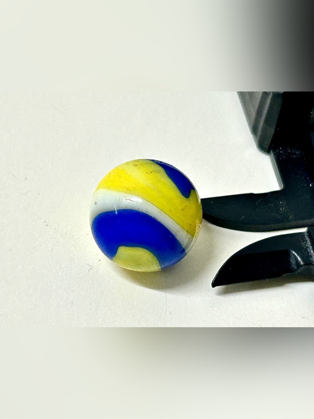 Antique Akro Agate Corkscrew Popeye Marble